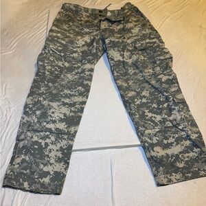 Digital Camo Men's Cargo Pants